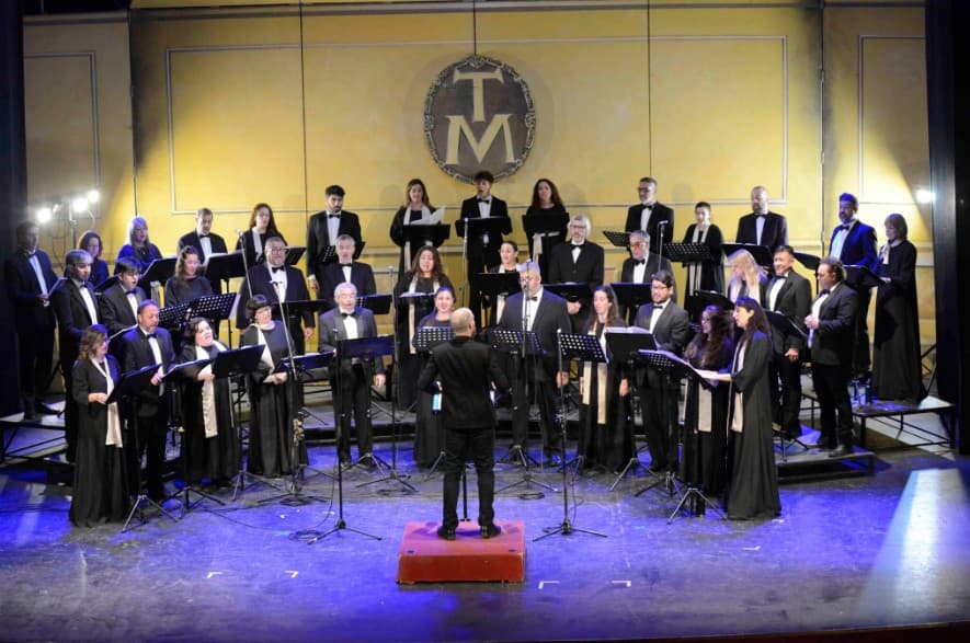 Banca al Arte en Teatro Municipal